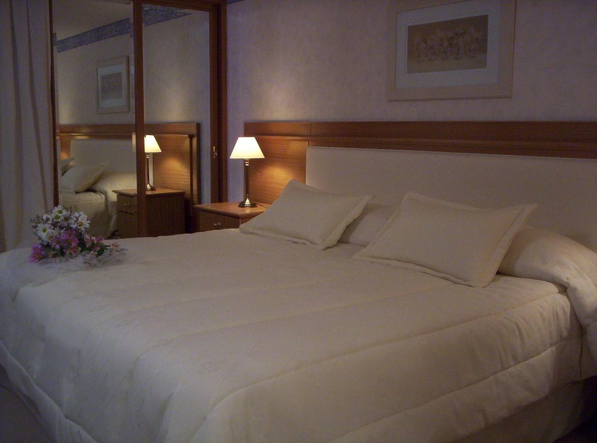 Raices Hotel Pergamino Extérieur photo